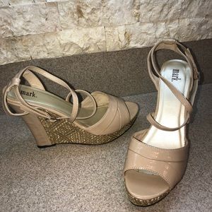 Mark. Nude wedge heels platform peep toe buckle